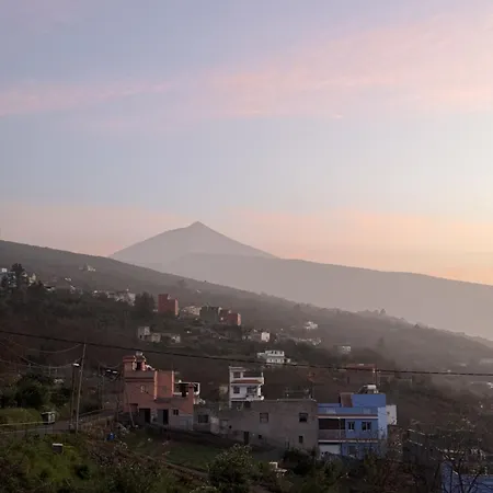 Montana Ilusion Parking ,wifi, Bbk Y Vistas Chalet *